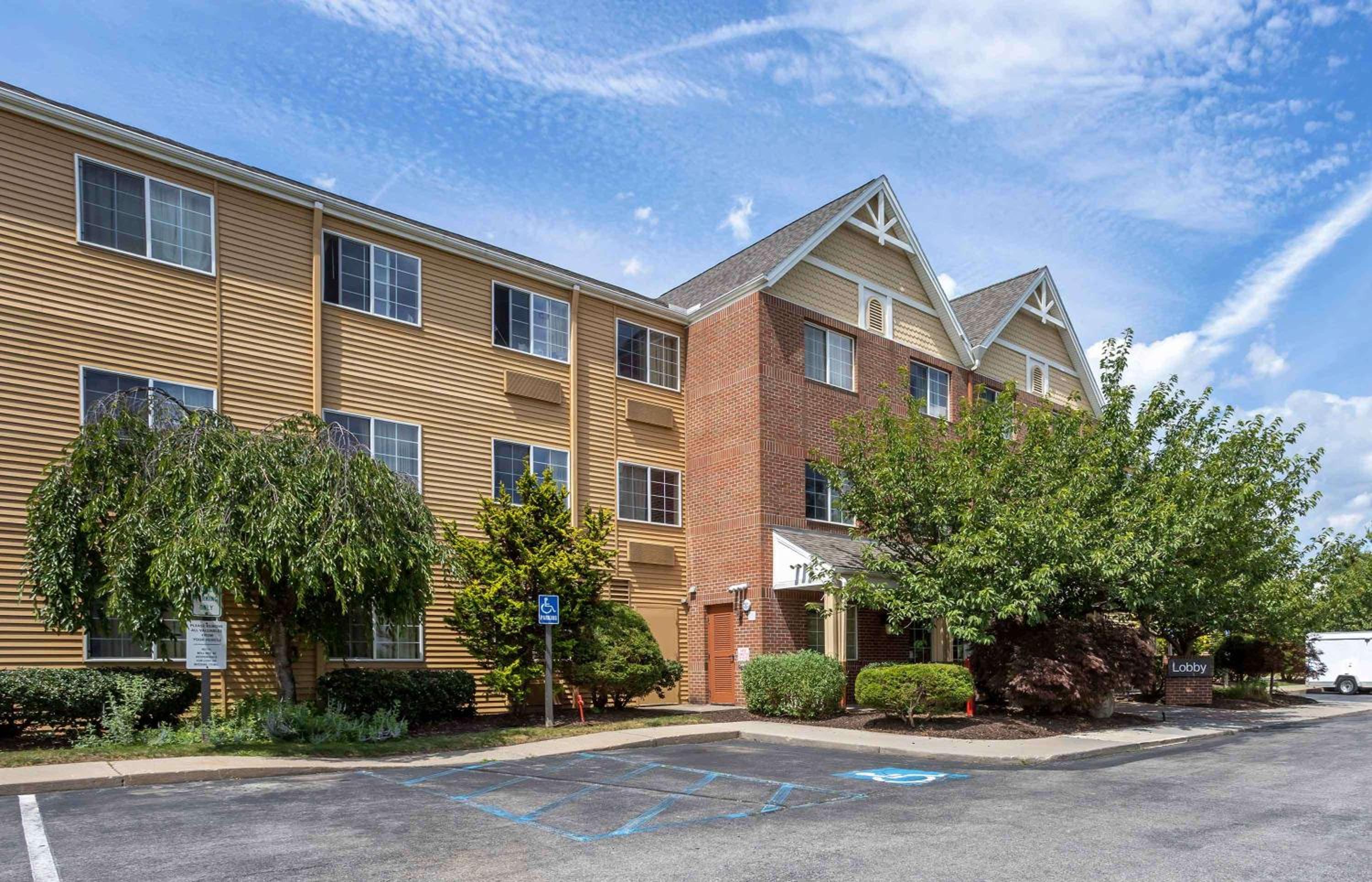 Fishkill Vacations - Extended Stay America Suites - Fishkill - Route 9 - Property Image 59