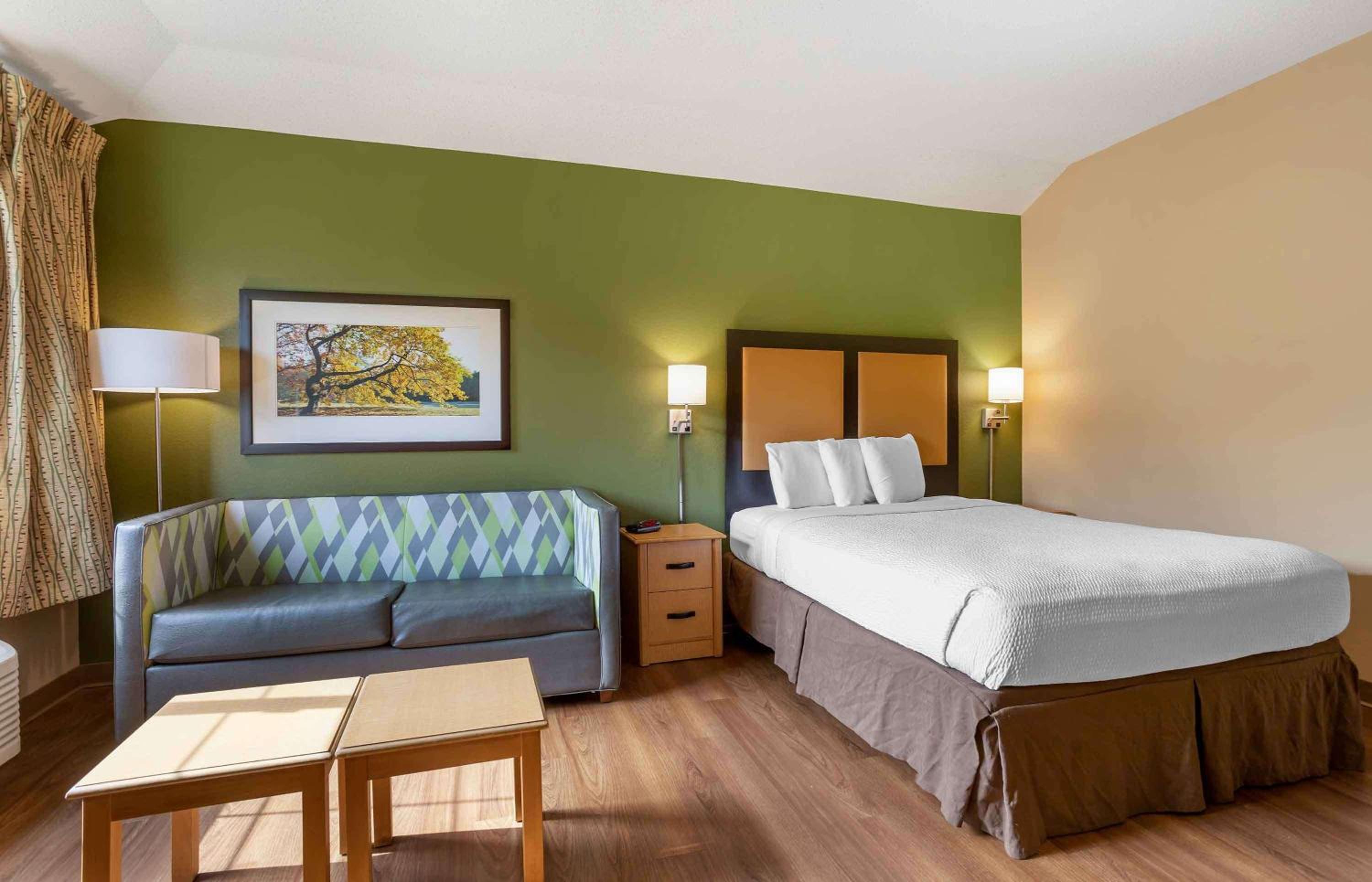 Fishkill Vacations - Extended Stay America Suites - Fishkill - Route 9 - Property Image 12