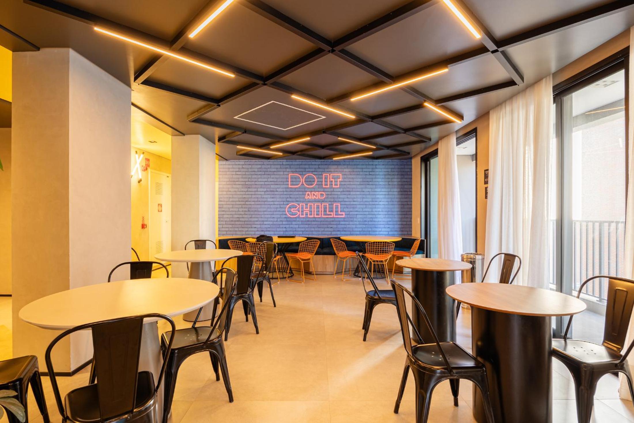 Easy Star - Studio com vista livre na Vila Mariana - JB03I