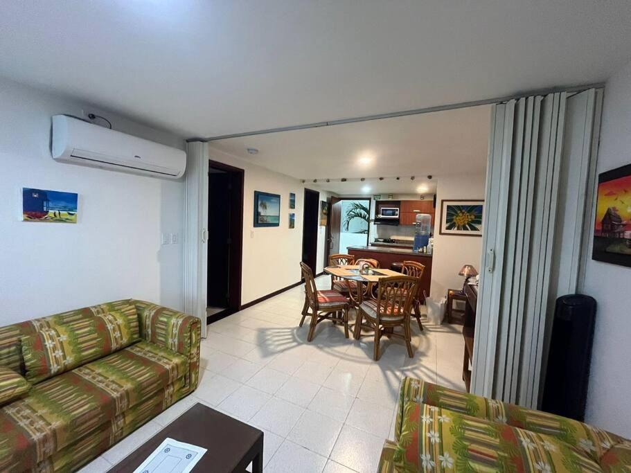 Apartamento en edificio Sea View con piscina frente al mar - a 3 min de la playa