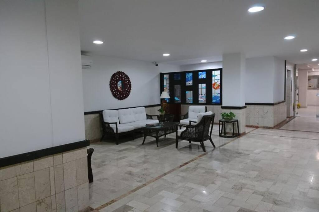 Apartamento en edificio Sea View con piscina frente al mar - a 3 min de la playa