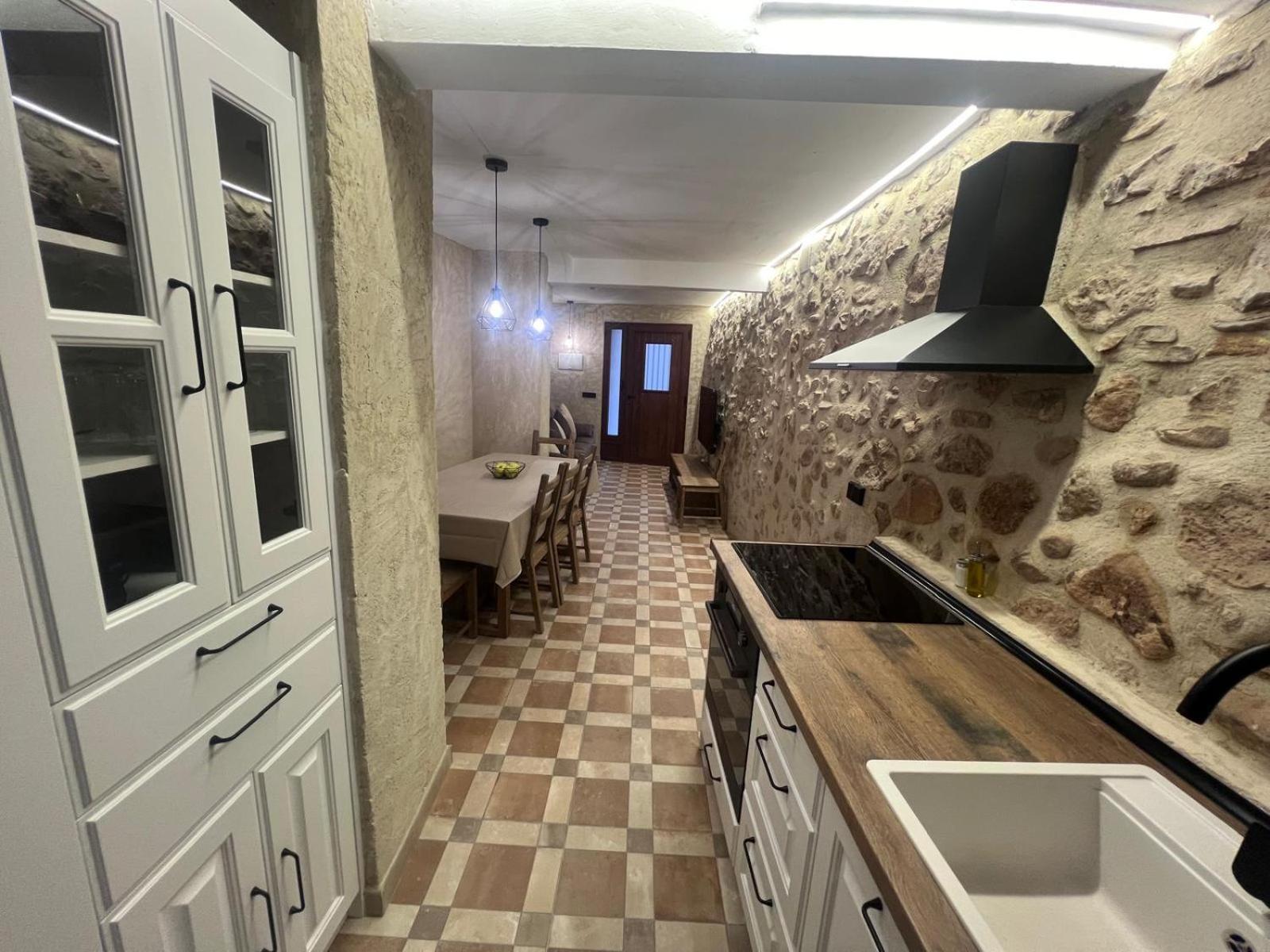 Casa Raquel Montanejos