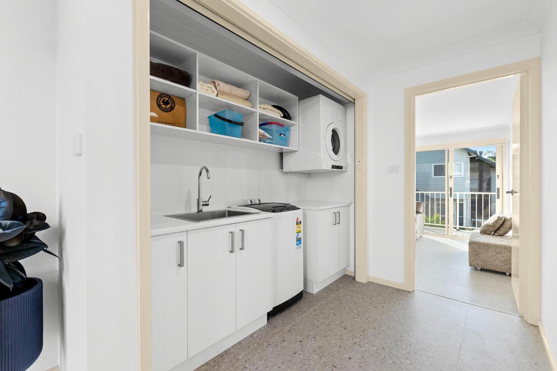 Dollini Views - Unit 2 - 14 Jocelyn St, Dalmeny