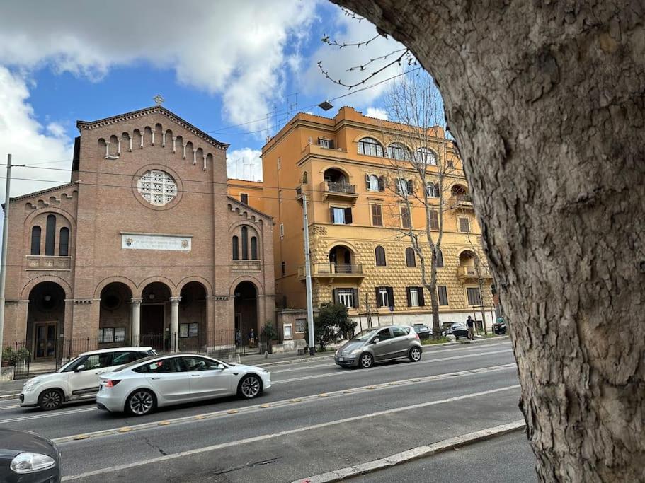 Central Rome Family Apartment near Villa Borghese