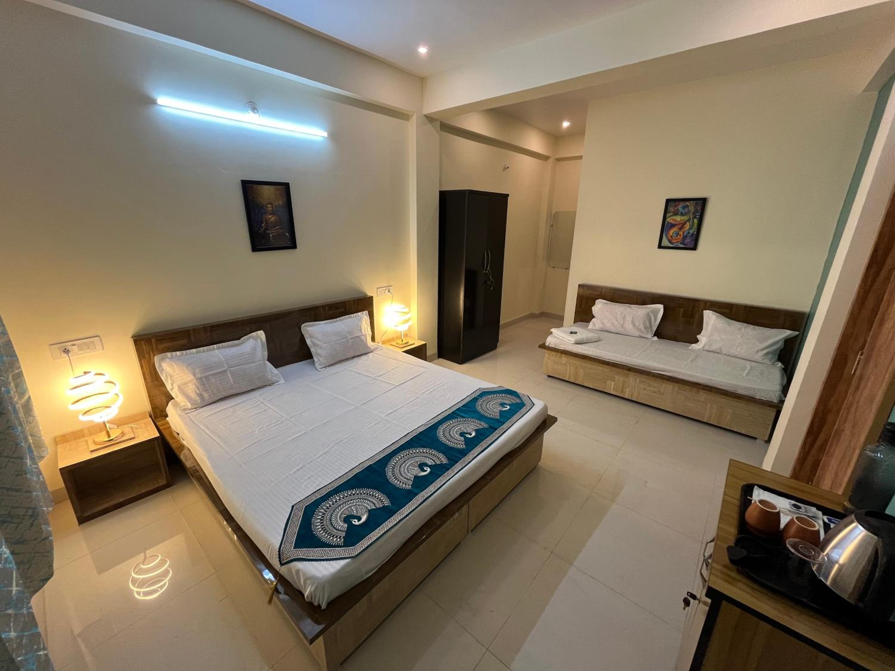 Hotel SHIVASHRAY Luxury Stays & Inn view 5