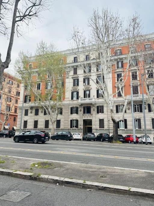 Central Rome Family Apartment near Villa Borghese