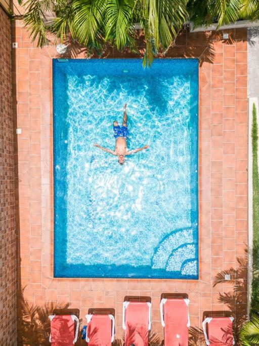 A 5 Minutos de la Playa Piscina Aire Acondicionado Parqueo