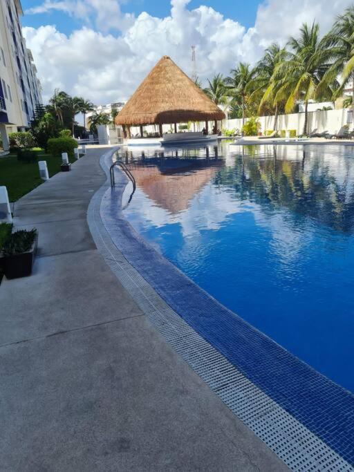 Condo Habitalia Paraiso Equipado Cancun