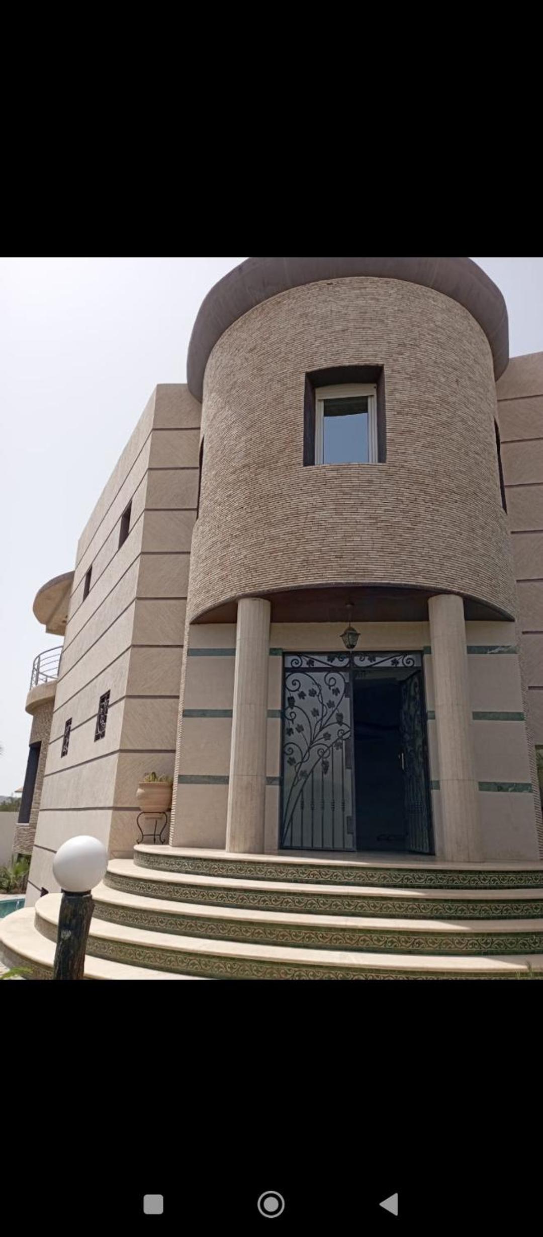 An elegant villa in the heart of Agadi view 2