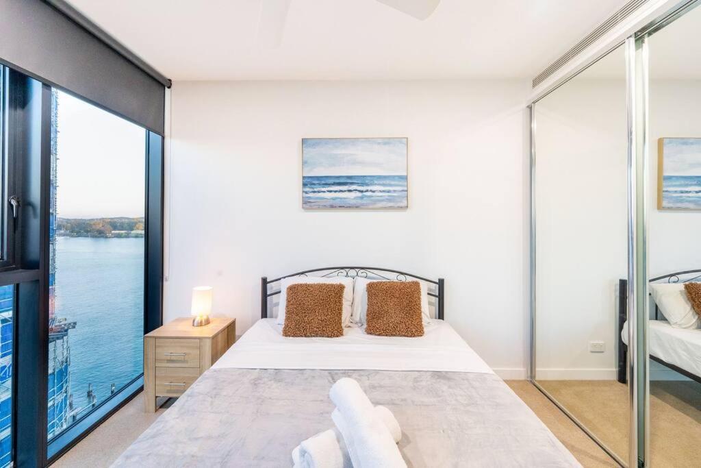 Luxurious 2BR2BA Resort-Style Retreat In Hamilton