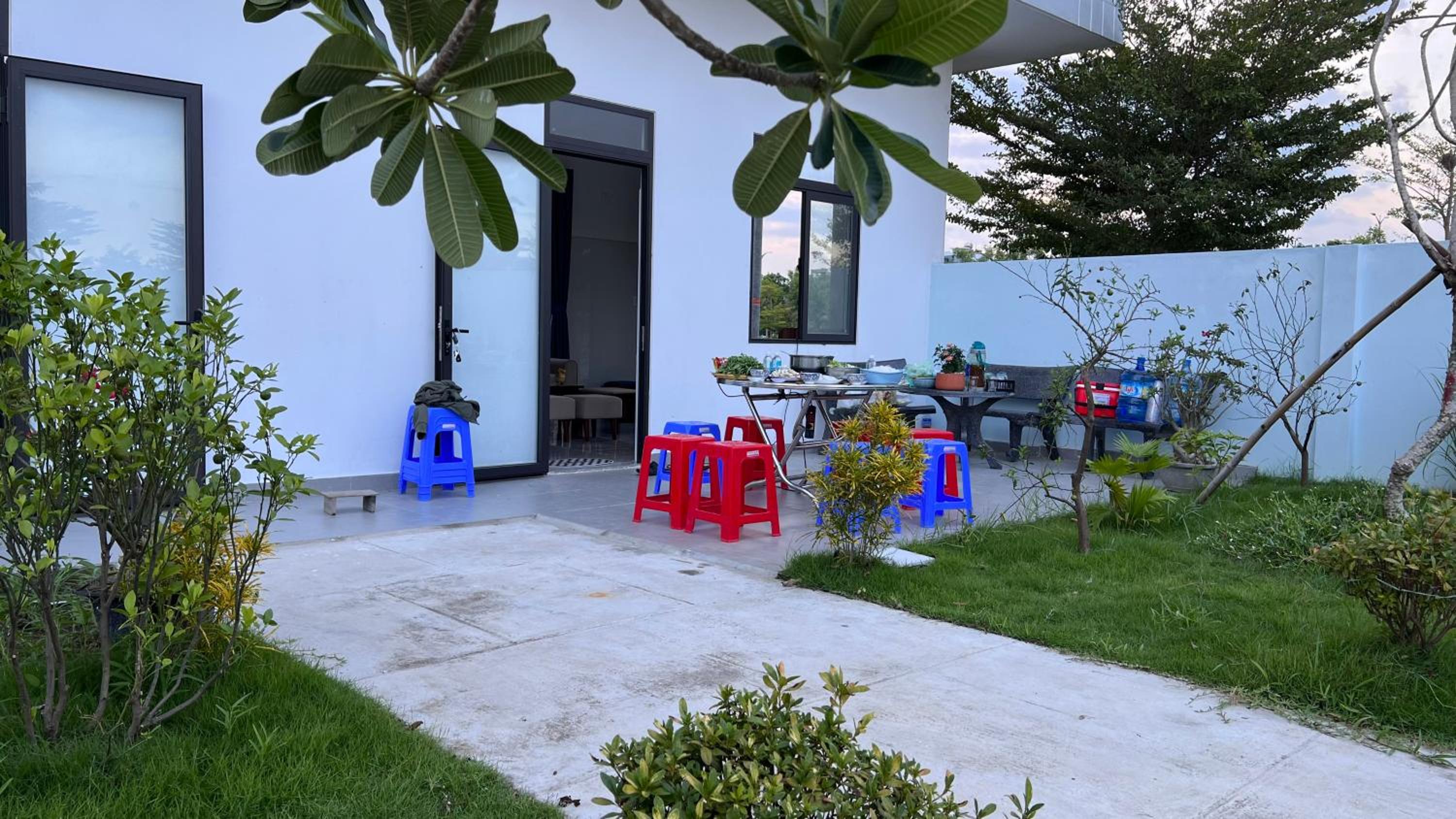 X Homestay