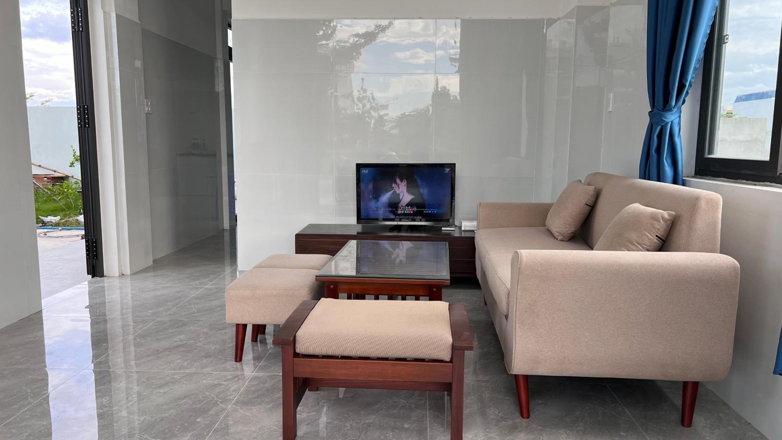 X Homestay