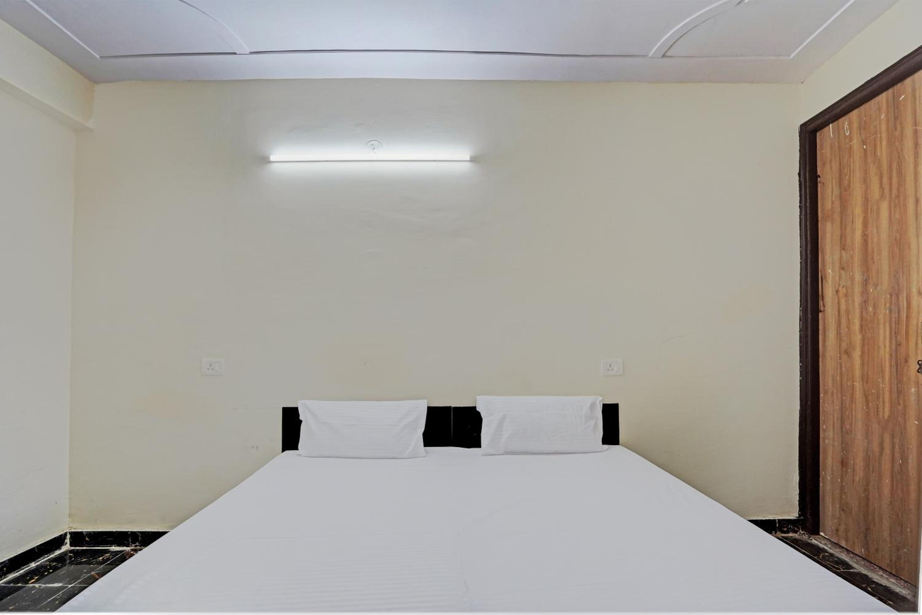 Hotel O Royal