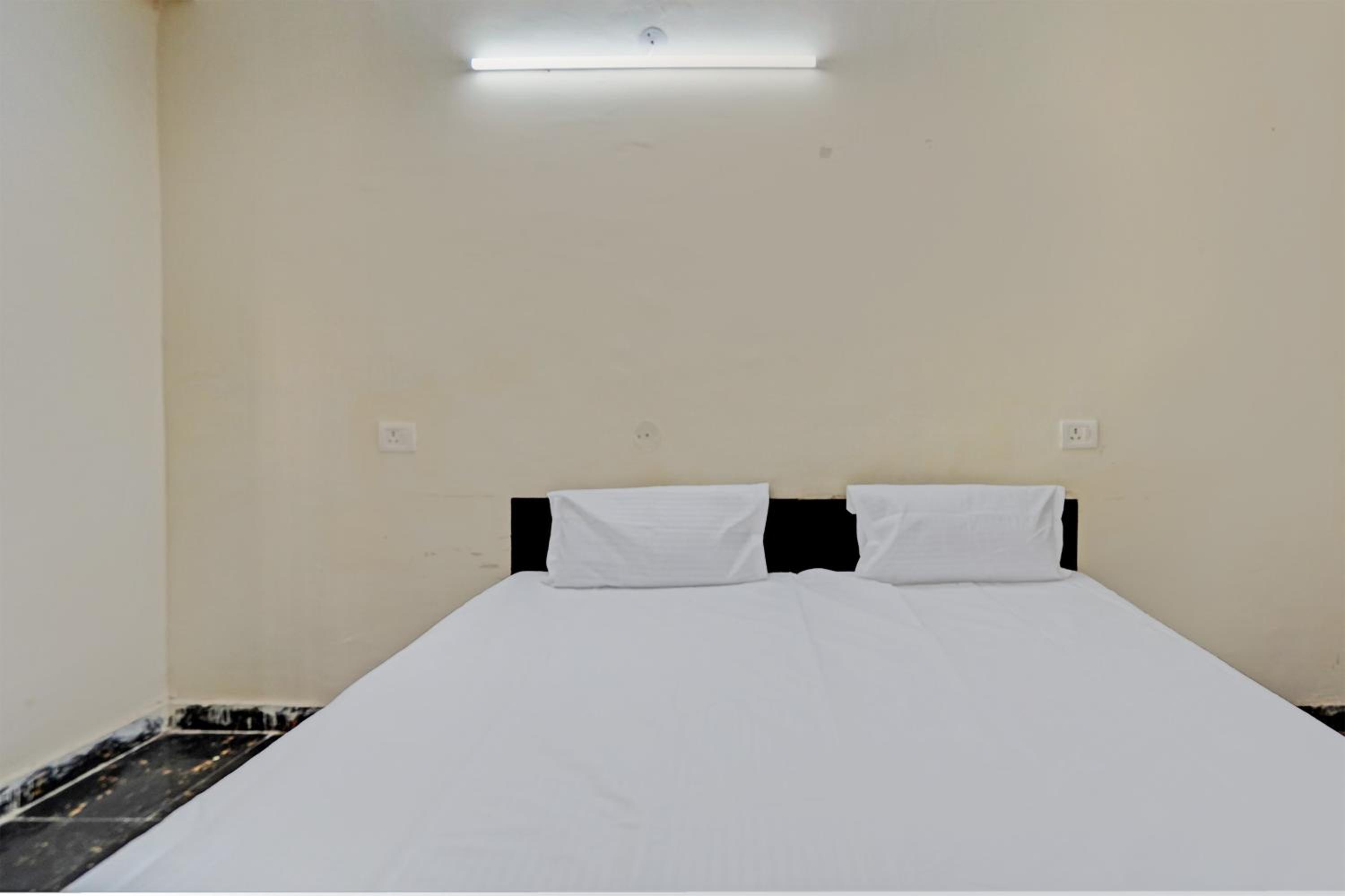 Hotel O Royal