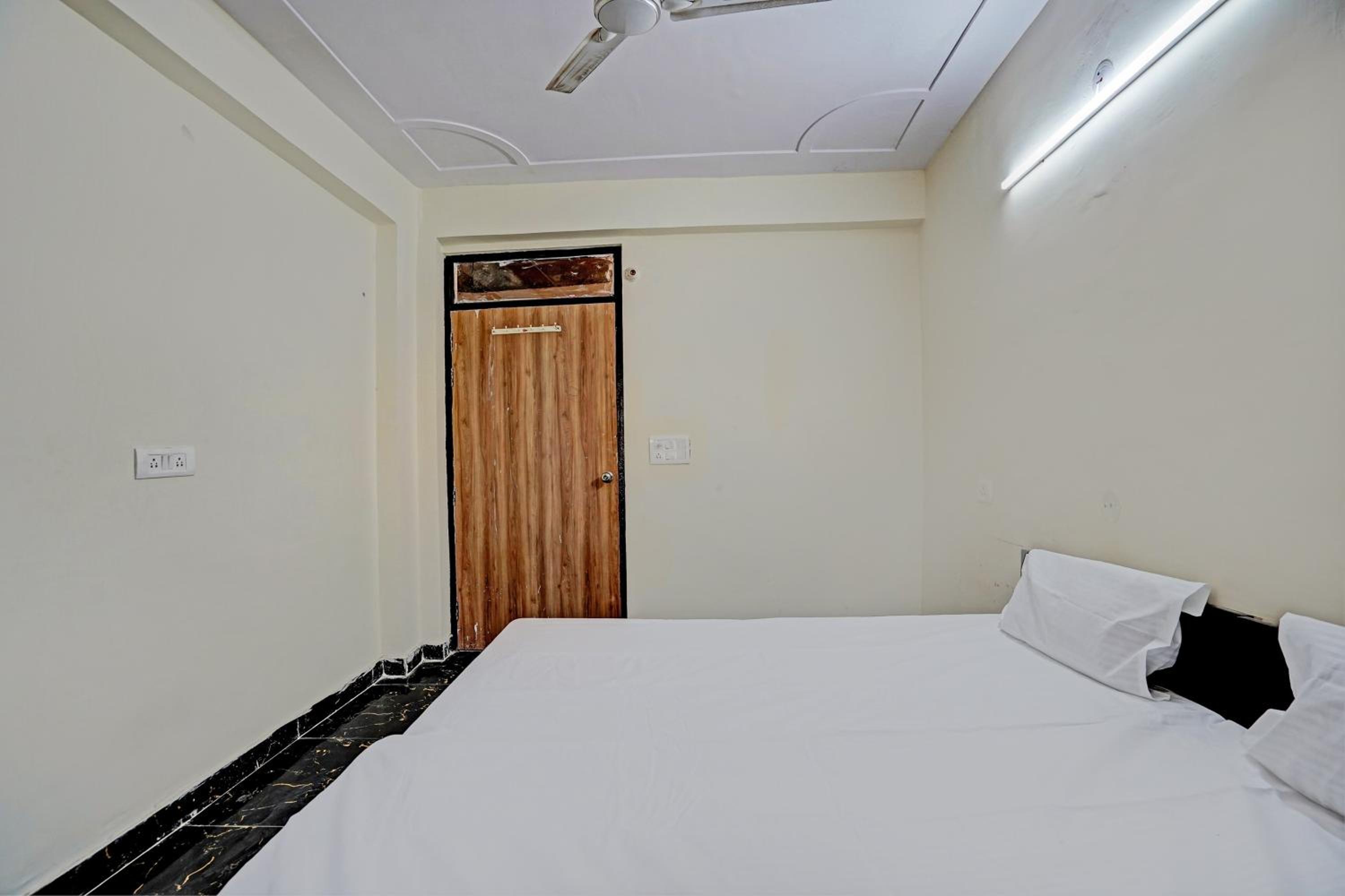 Hotel O Royal