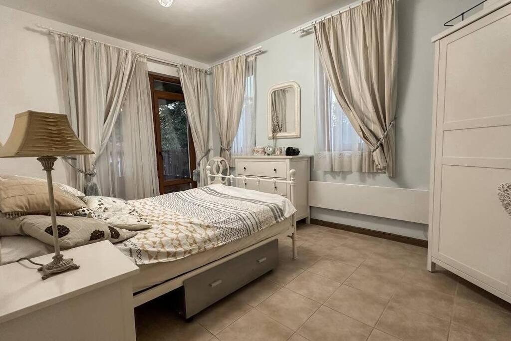 Beautiful and quiet family villa