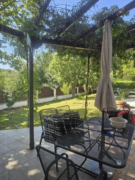 Beautiful and quiet family villa