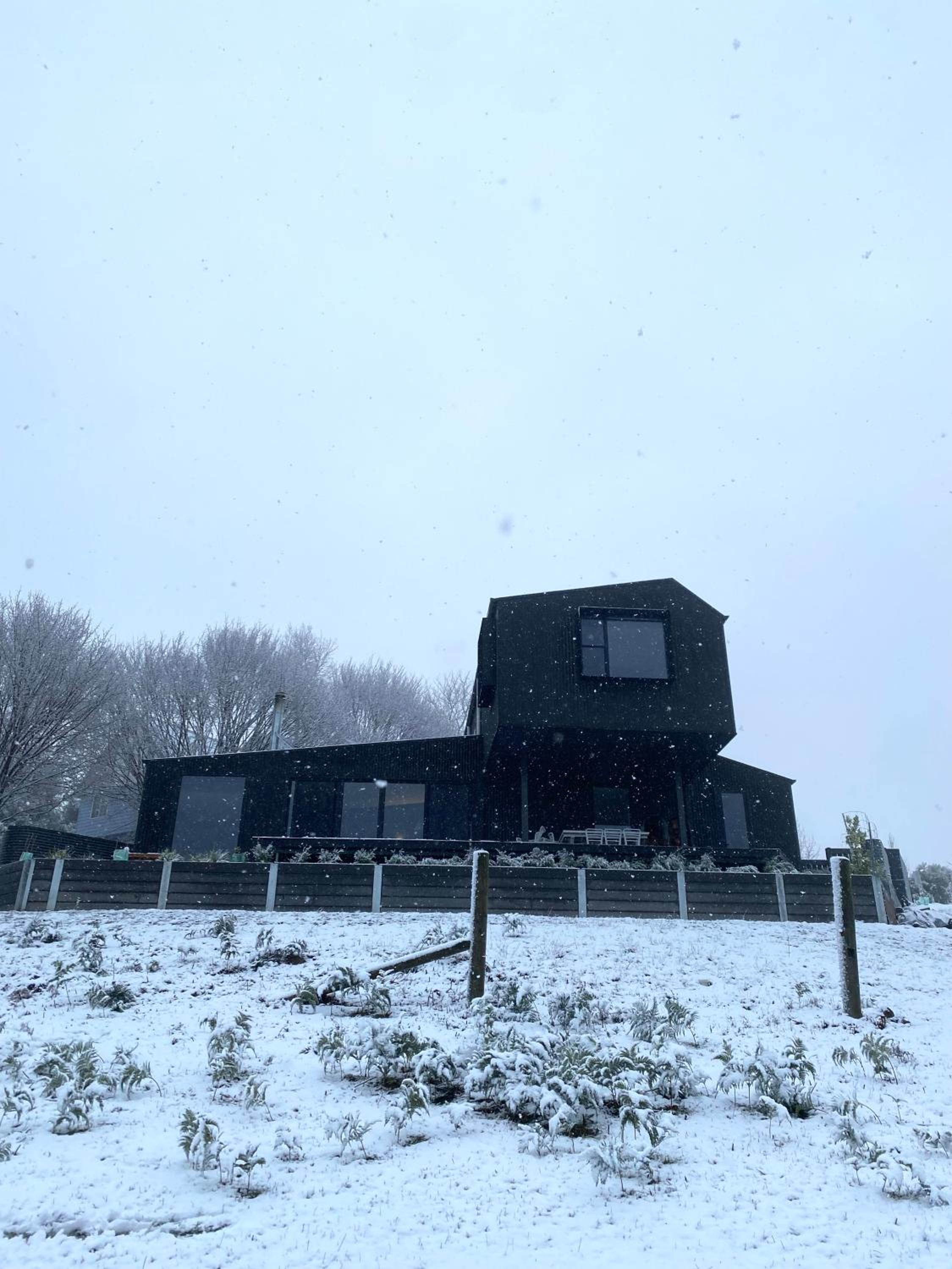 Luxury Alpine Stay with Epic Views at Mt Buller foothills