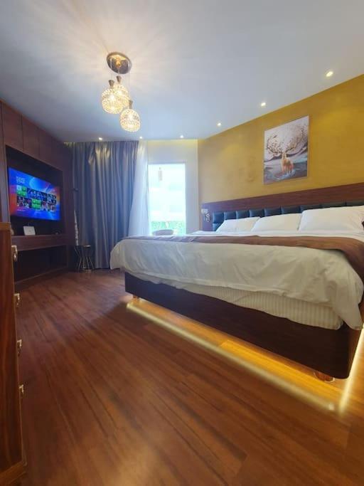 Luxury apartment with sea view
