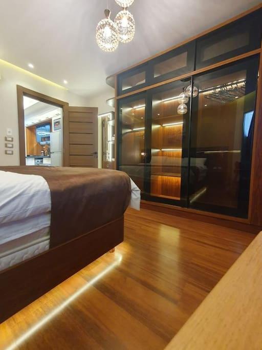 Luxury apartment with sea view