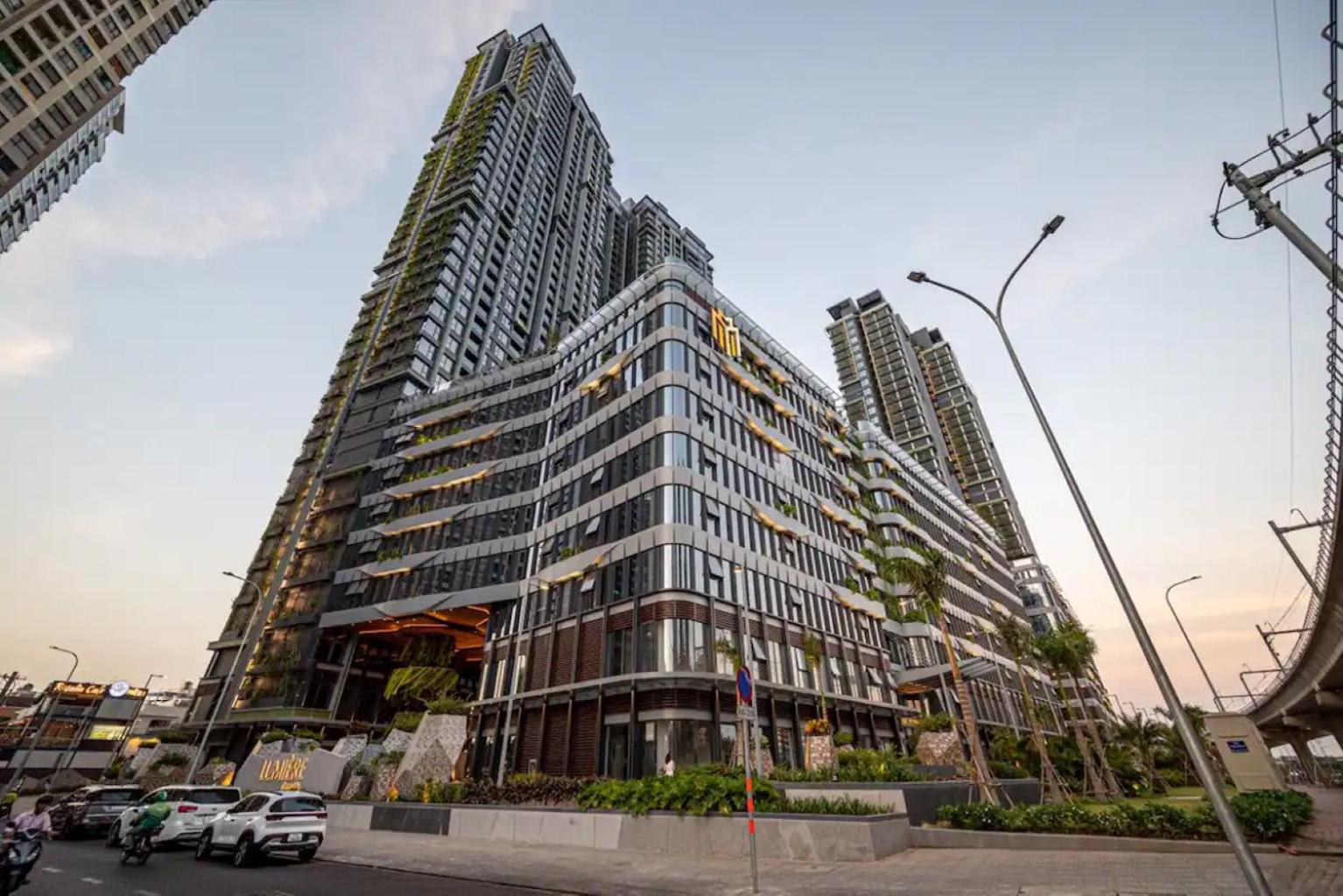 Hotel Lumiere Riverside - Luxury Condo District 2 - Image 1