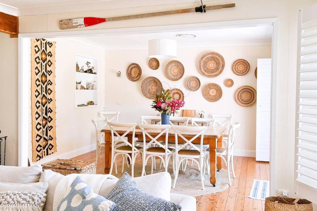 Amanzi Beach House - just 10m to Collingwood Beach!