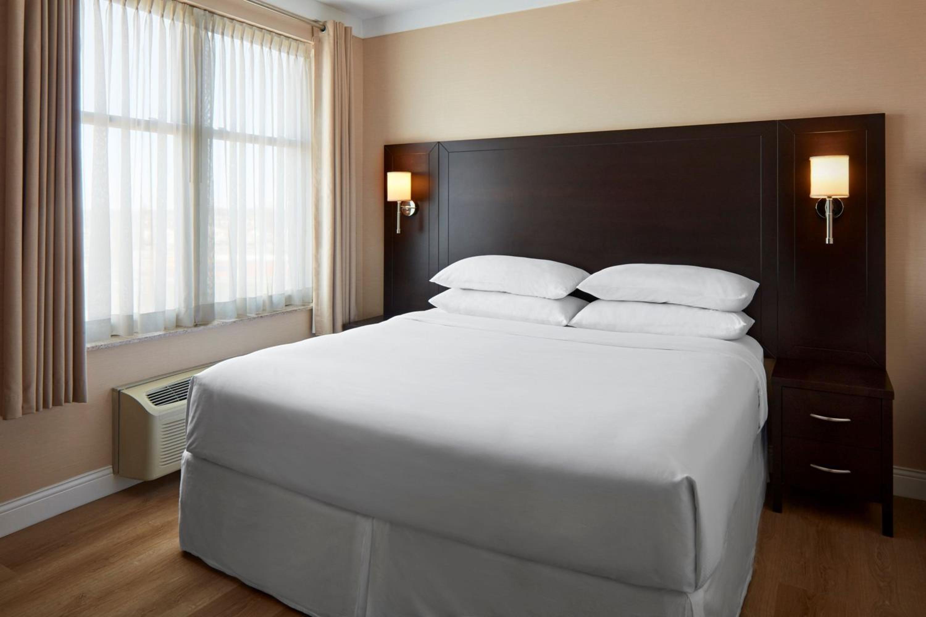 Guelph Vacations - Delta Hotels by Marriott Guelph Conference Centre - Property Image 44