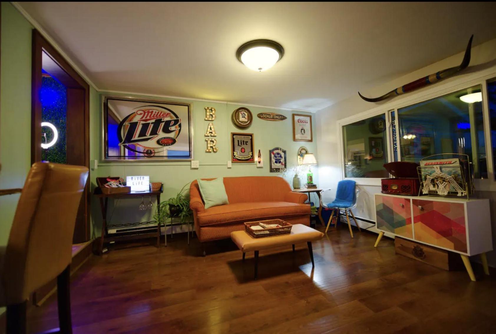 lounge