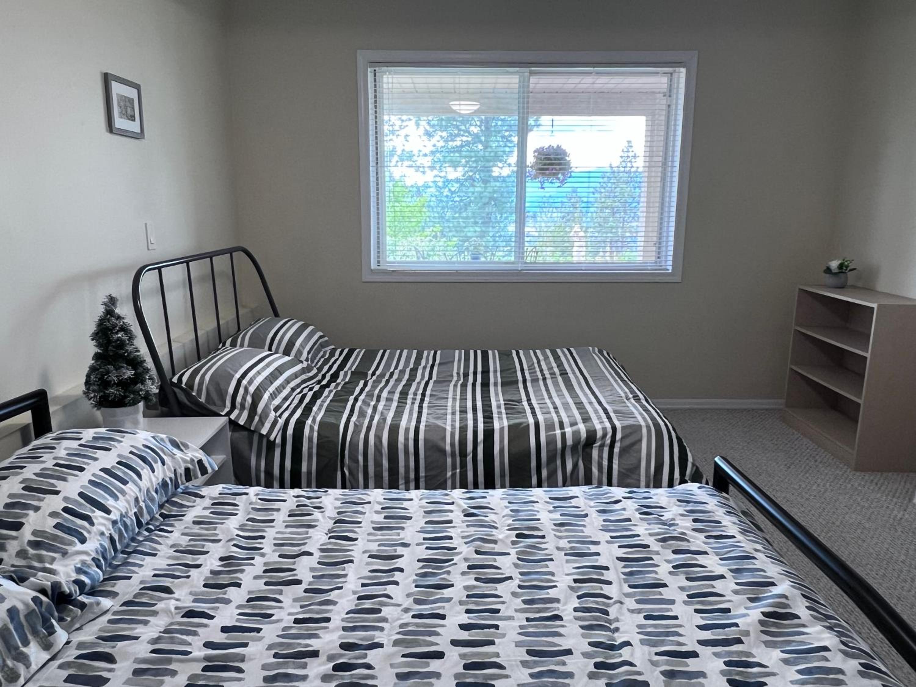 Lake and Mountain View Cozystay close to airport
