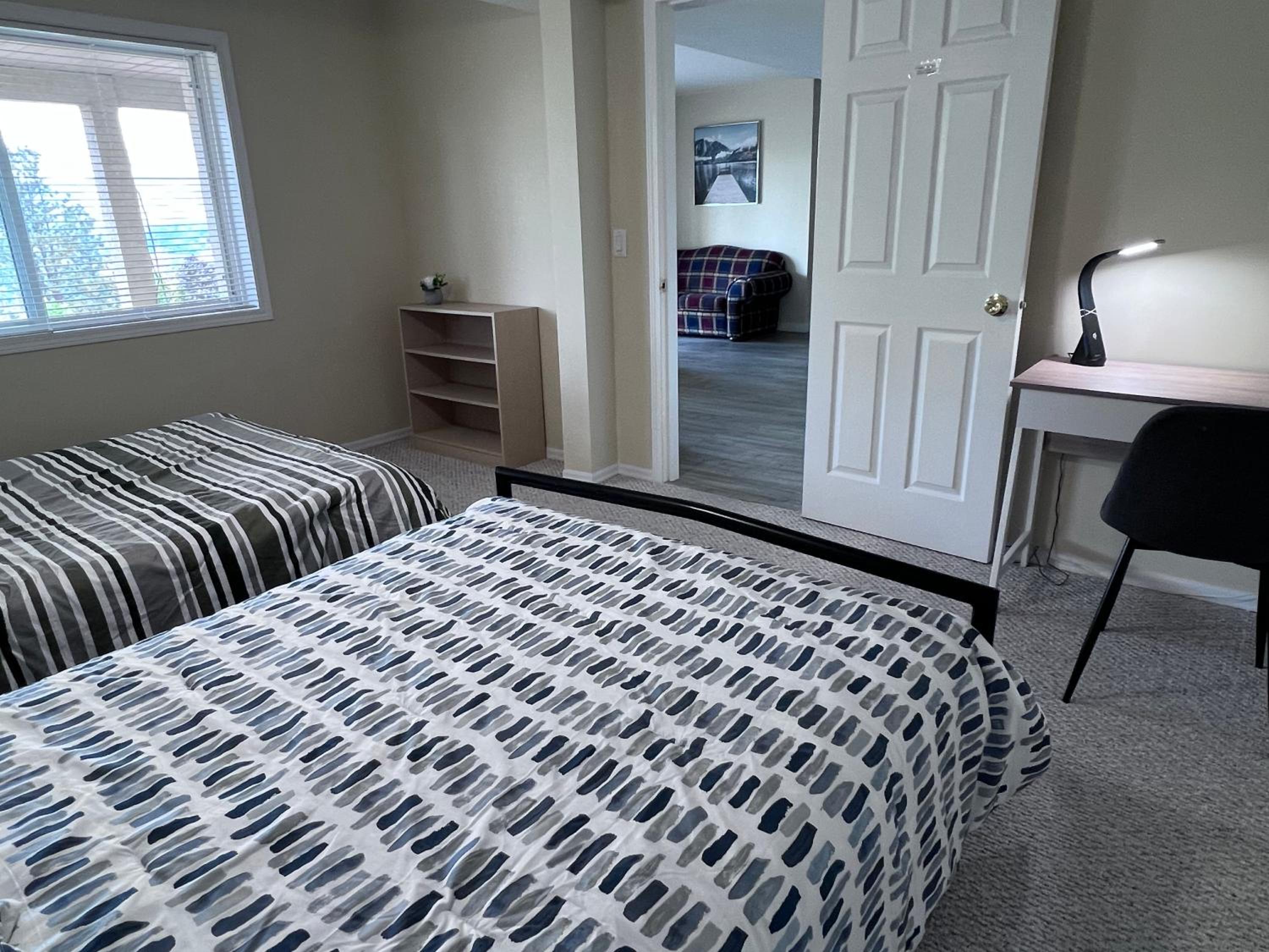 Lake and Mountain View Cozystay close to airport