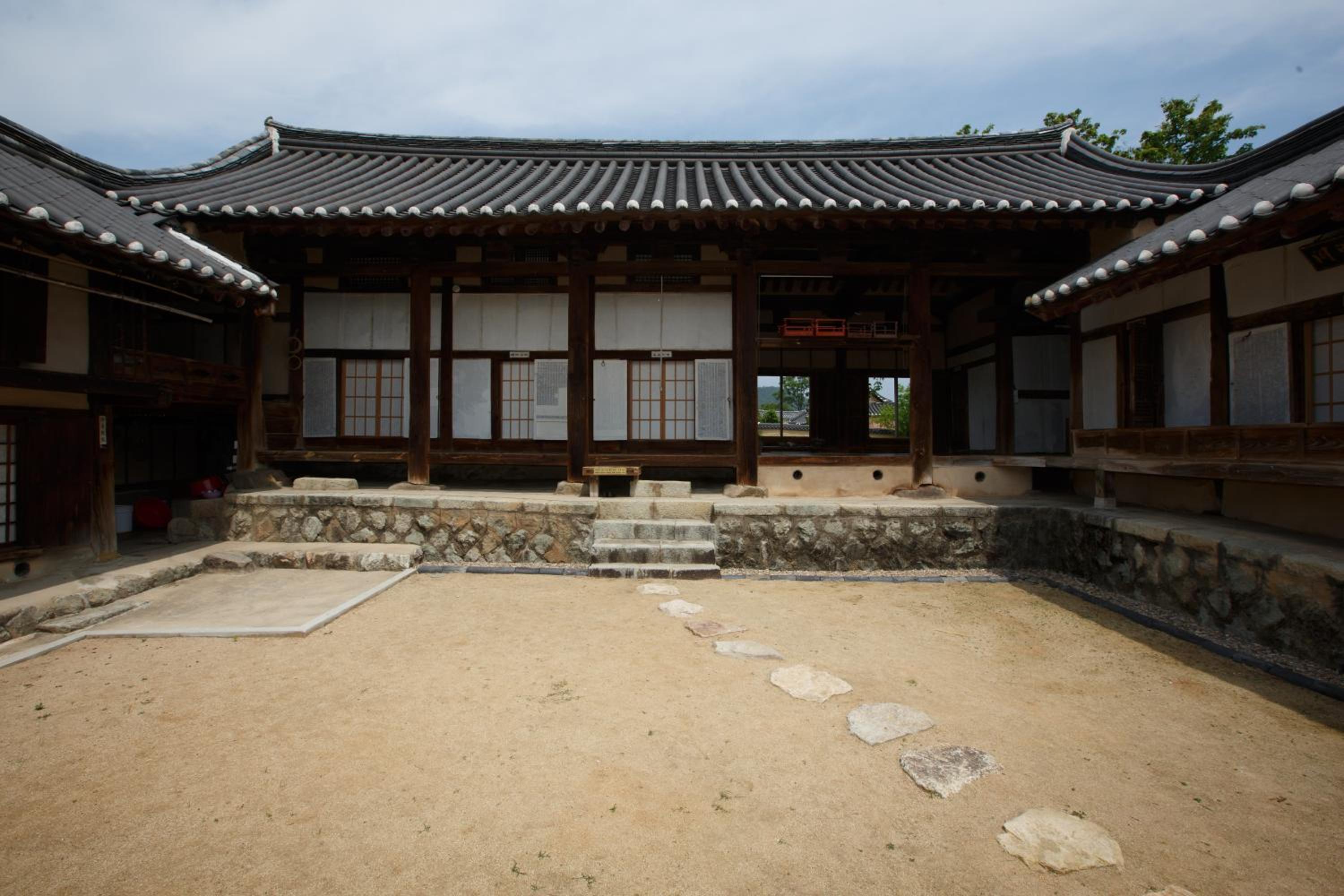Hahoe Chunghyodang