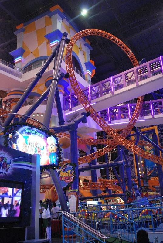 Mimi Cozy Homestay, 3R3B KLCC View with PLAYSTATION 4, NETFLIX, WiFi 6, Home Cinema