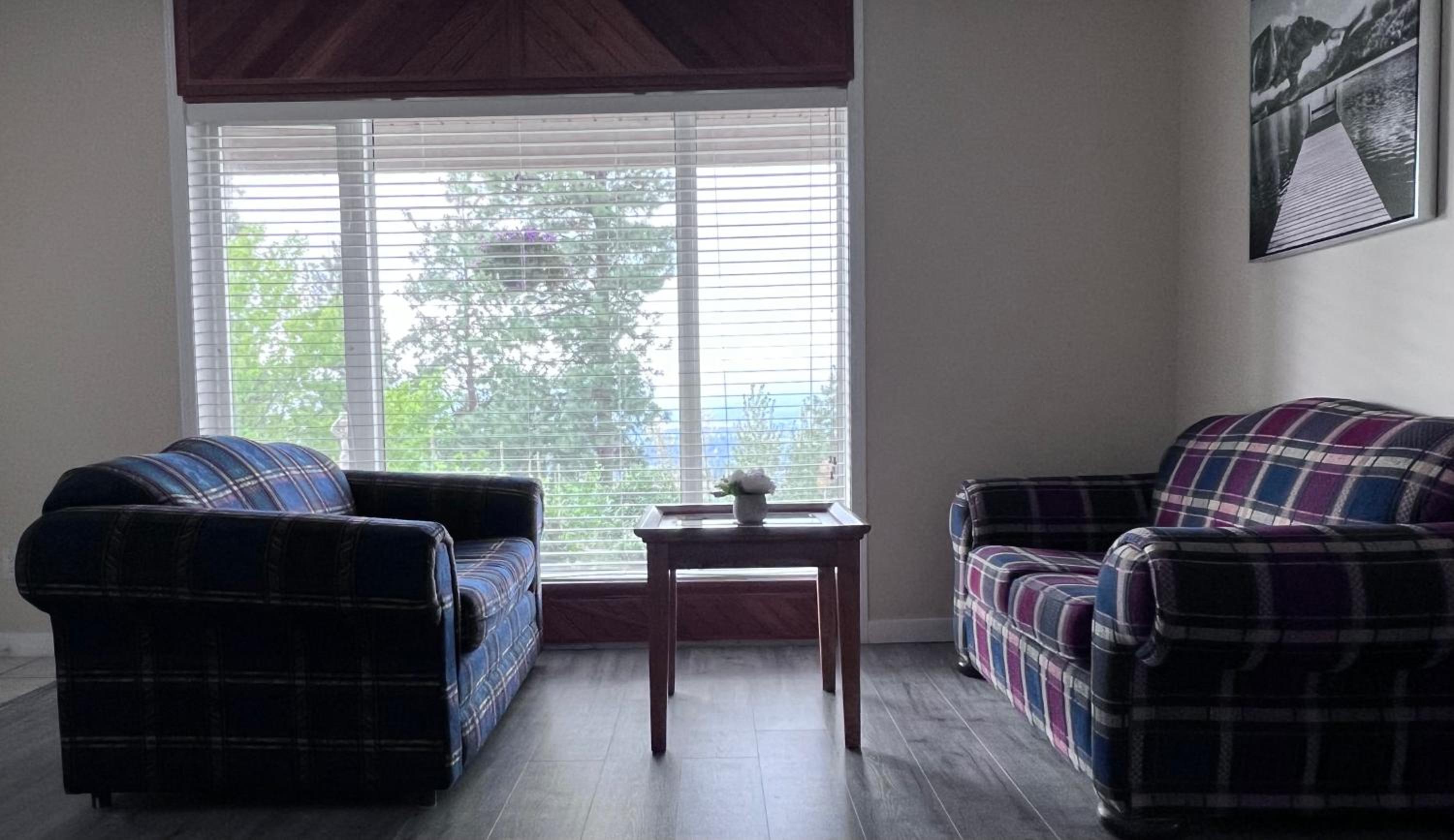 Lake and Mountain View Cozystay close to airport