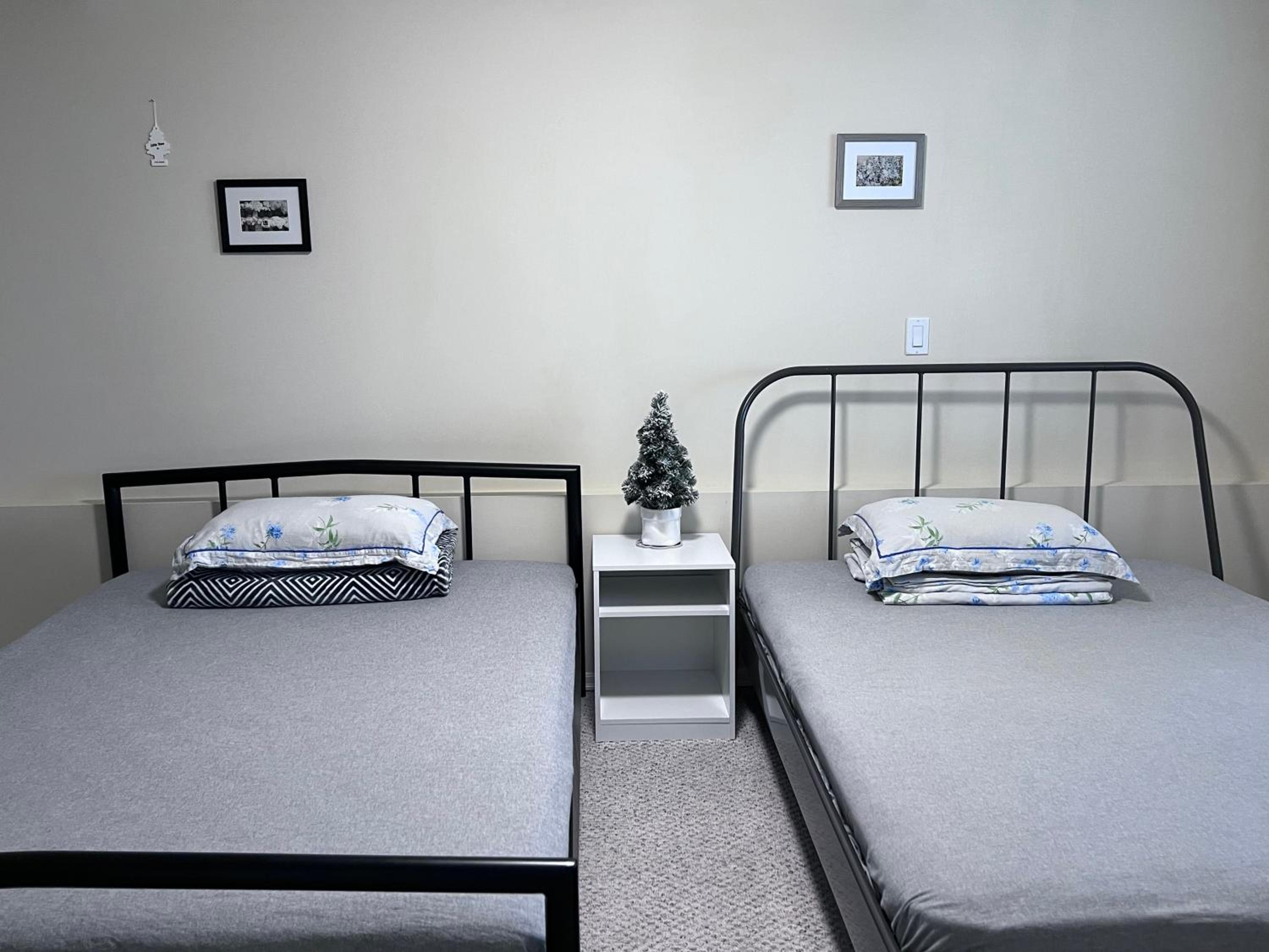 Lake and Mountain View Cozystay close to airport