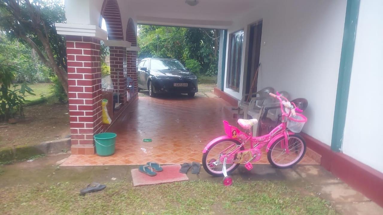 Entire house in kandy view 2