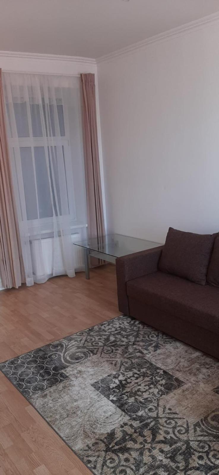 Apartcentral hostel