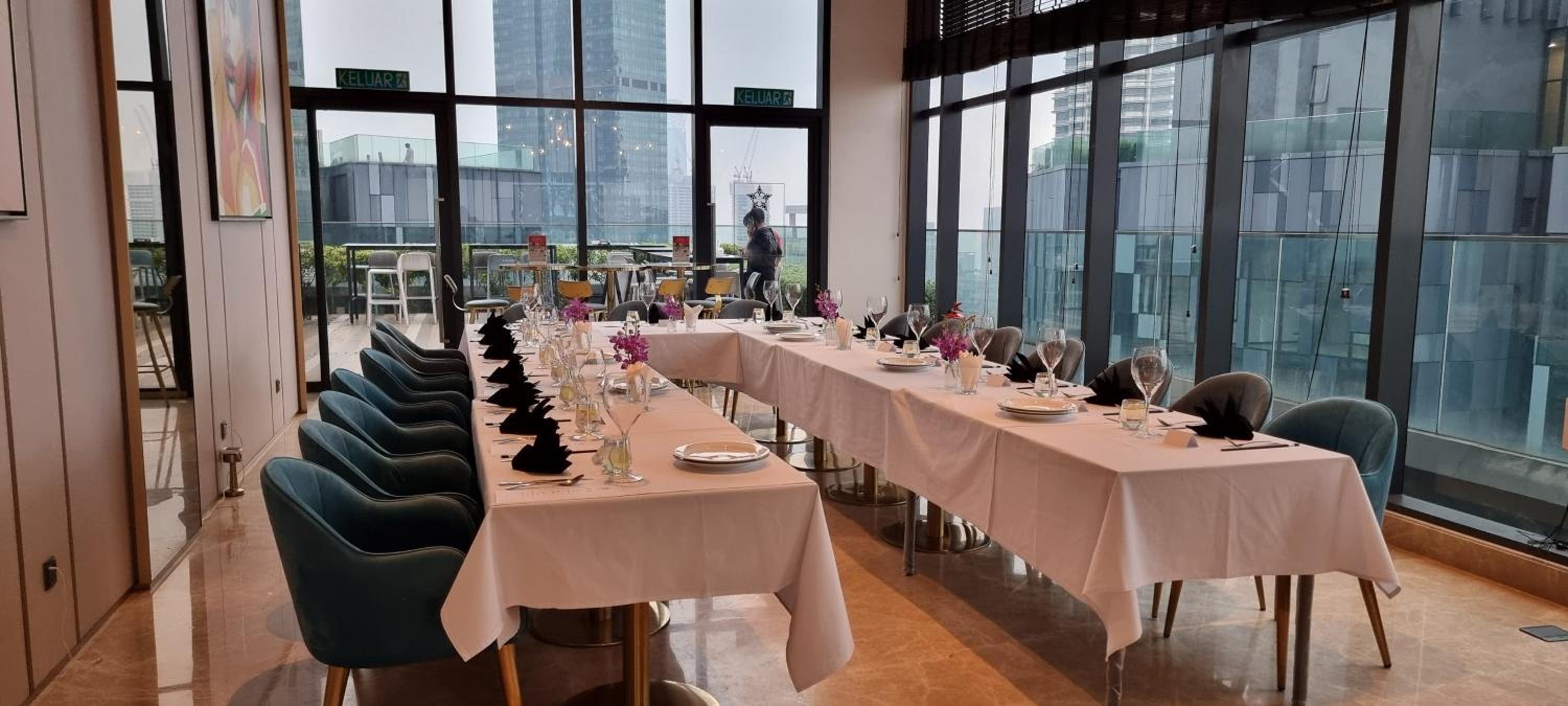 Star KLCC Elegant 2-3pax by DingDing
