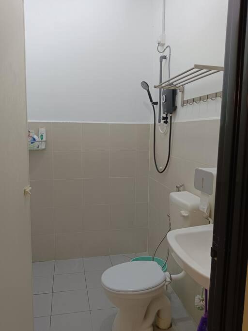 Cozy, Spacious Gambang Homestay photo 3