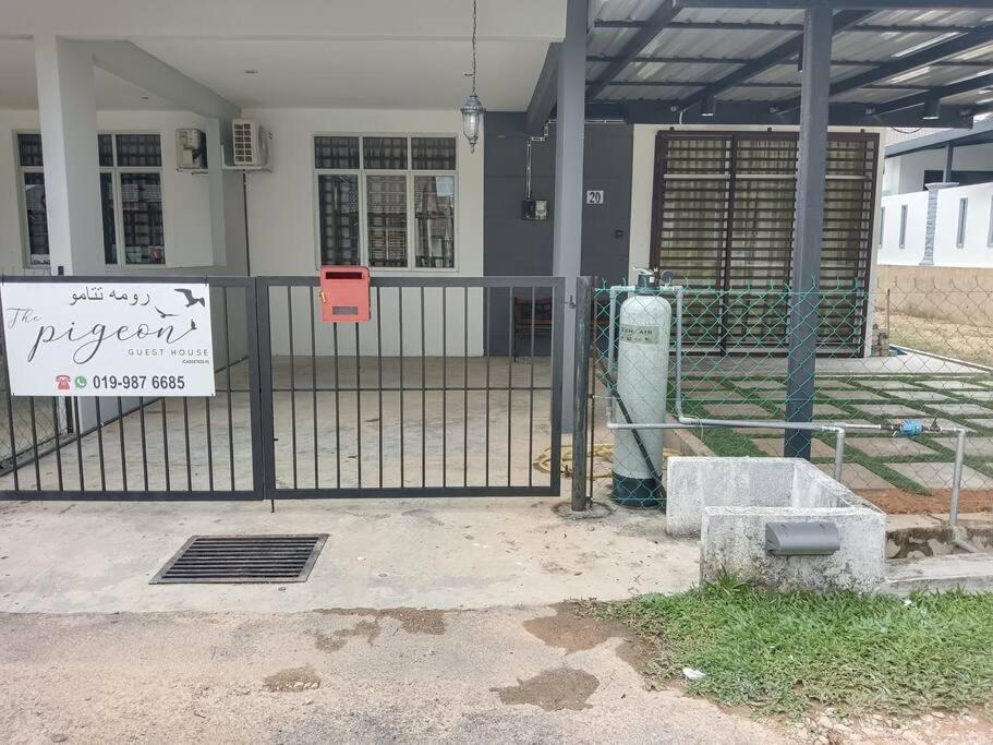 Cozy, Spacious Gambang Homestay photo 7