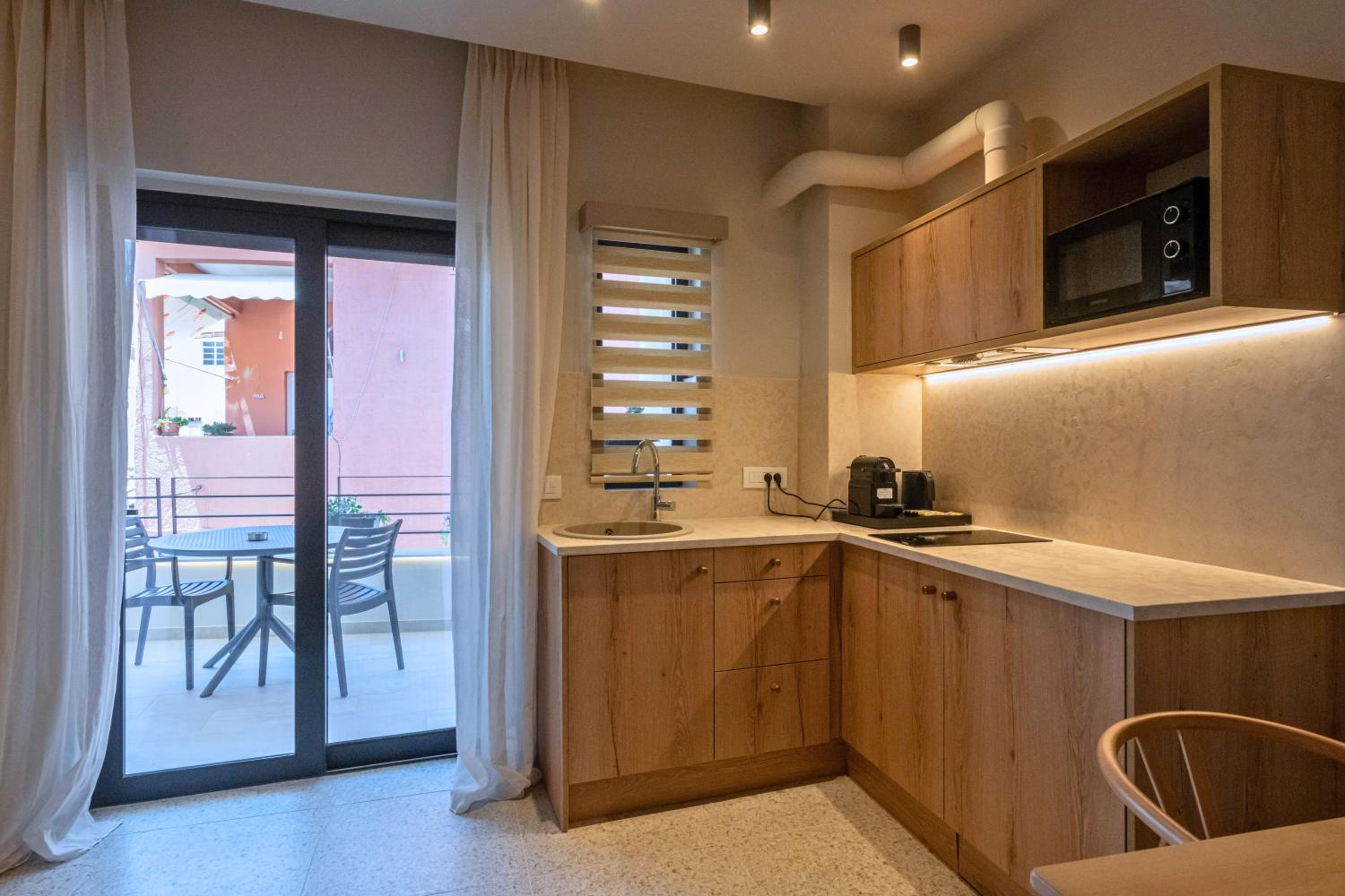 Asklipiou Cube - Kalamata Mediterranean Suites view 5