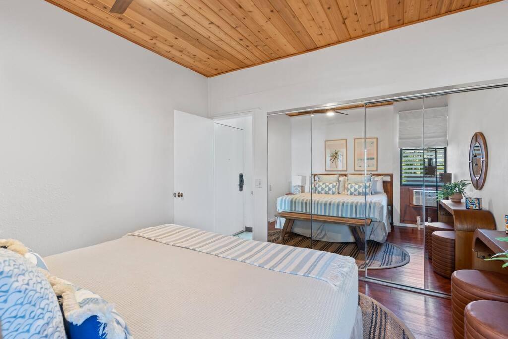 Ocean-Sunset View Condo - Steps to Beach, Cafes & Shops