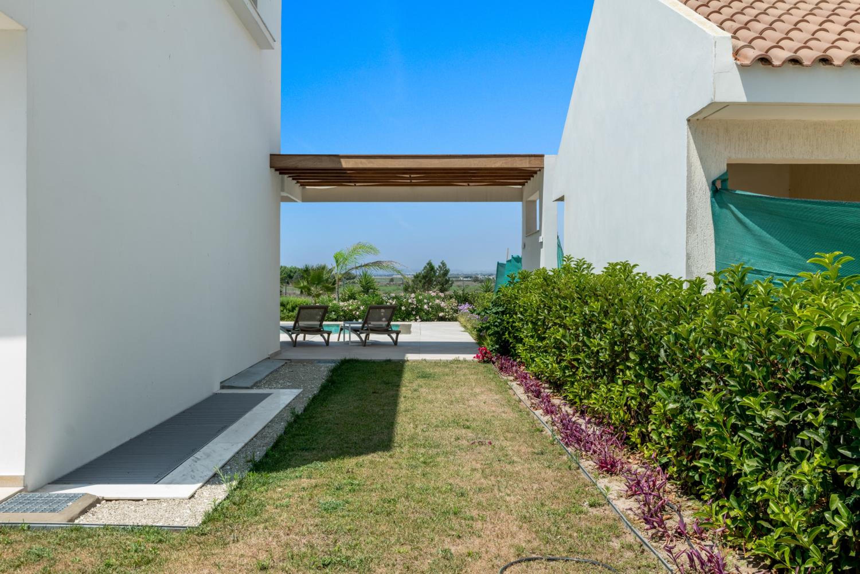 Serenity Waves Villa 17