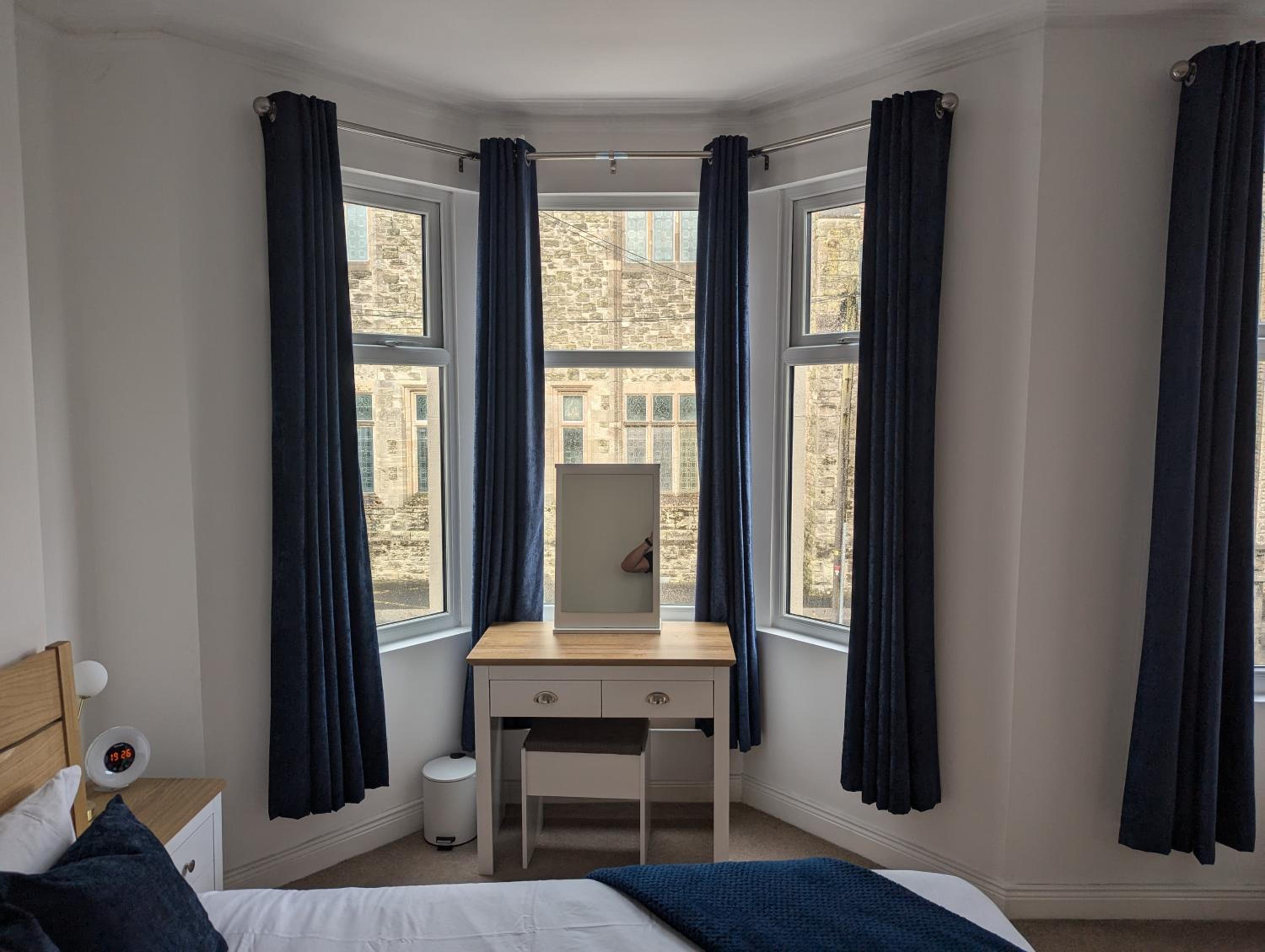 Prospect House - Elegant 4-Bed Family Escape Near Ward Park & Marina