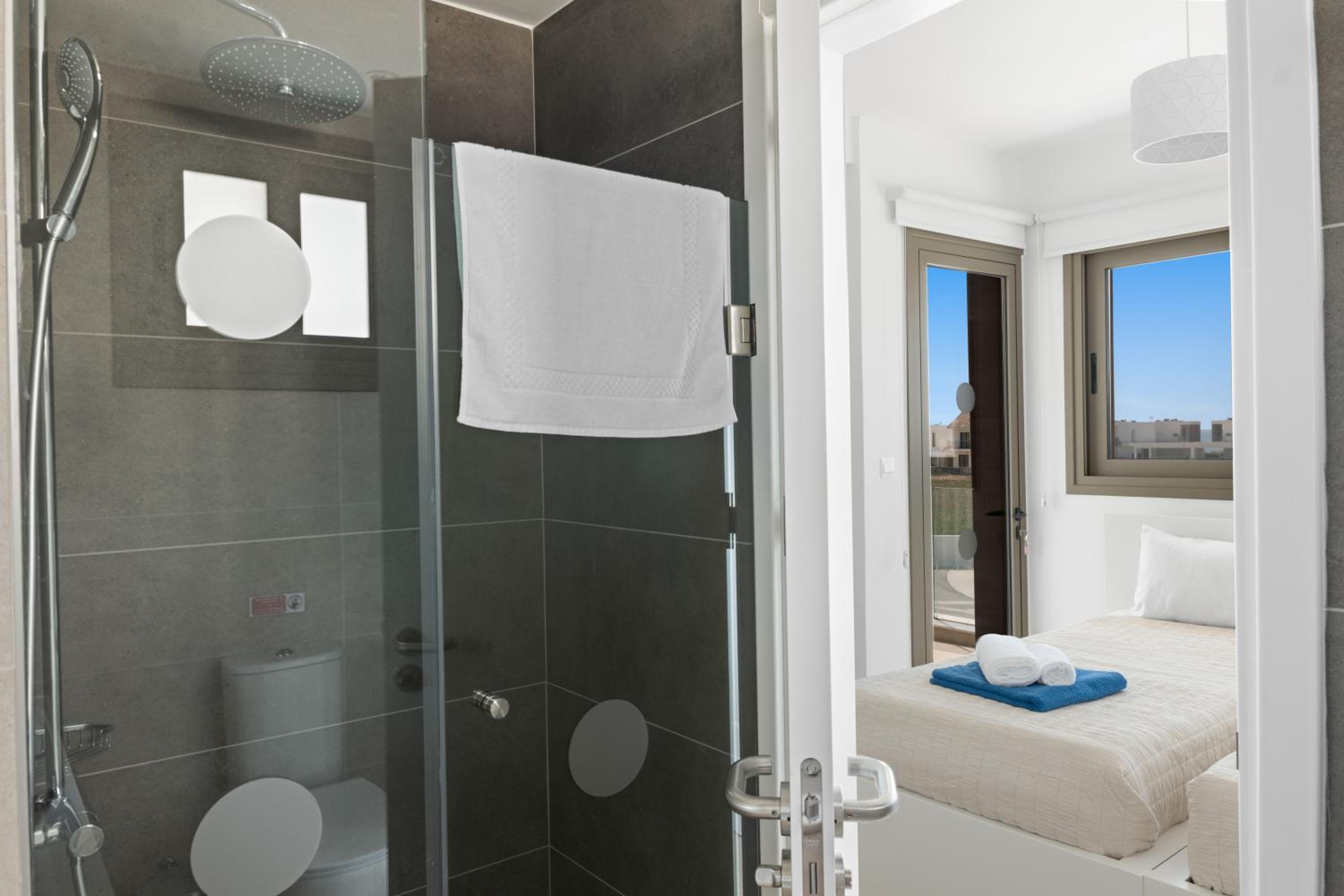 Serenity Waves Villa 26
