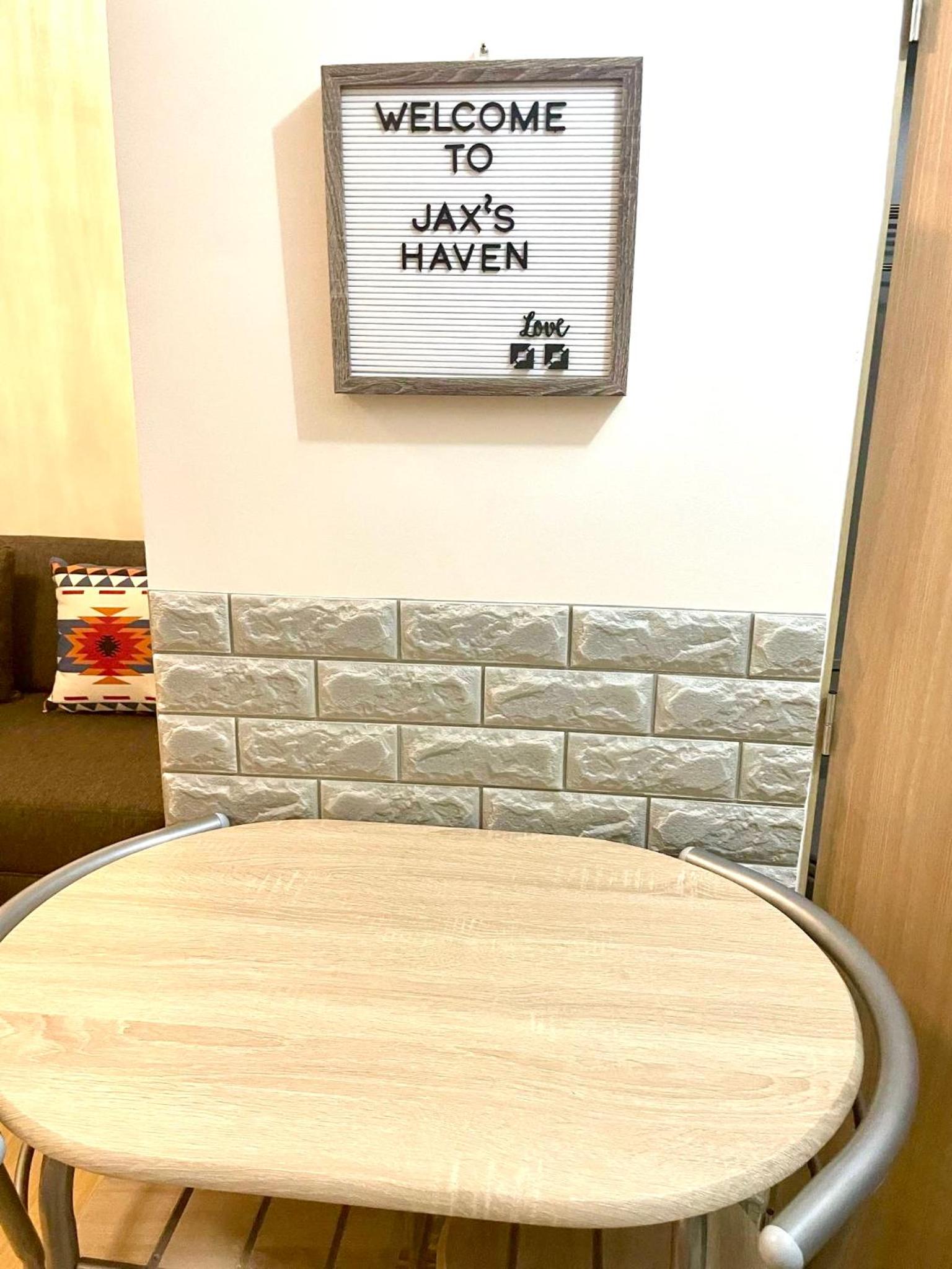 Jax's Haven view 3