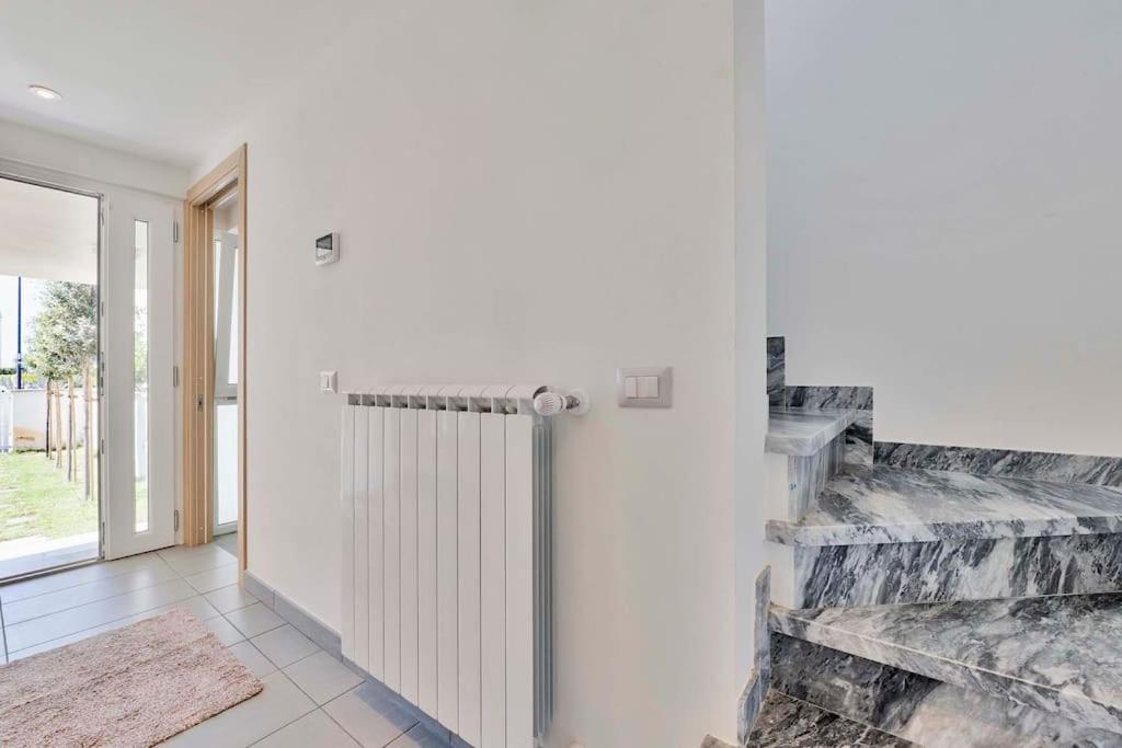 GOLDEN LUXE - Villa Whit Terreace Sea View