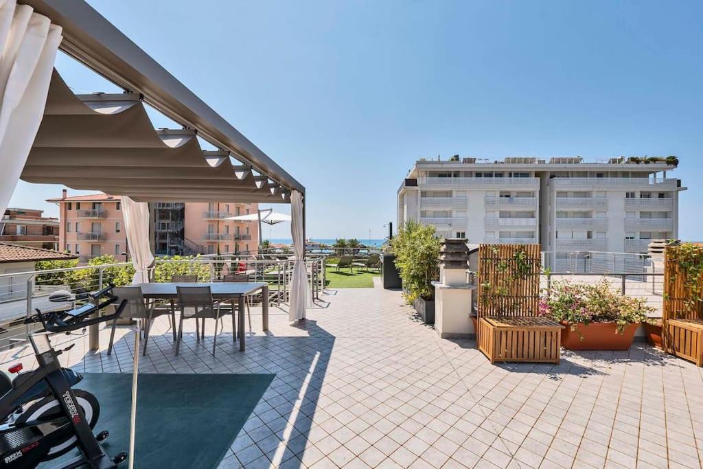 GOLDEN LUXE - Villa Whit Terreace Sea View photo 5