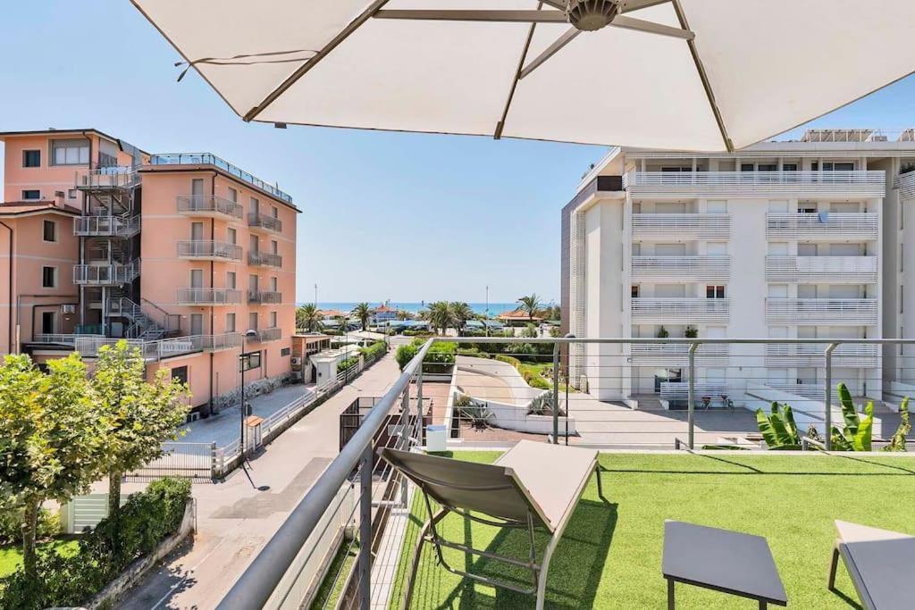 GOLDEN LUXE - Villa Whit Terreace Sea View