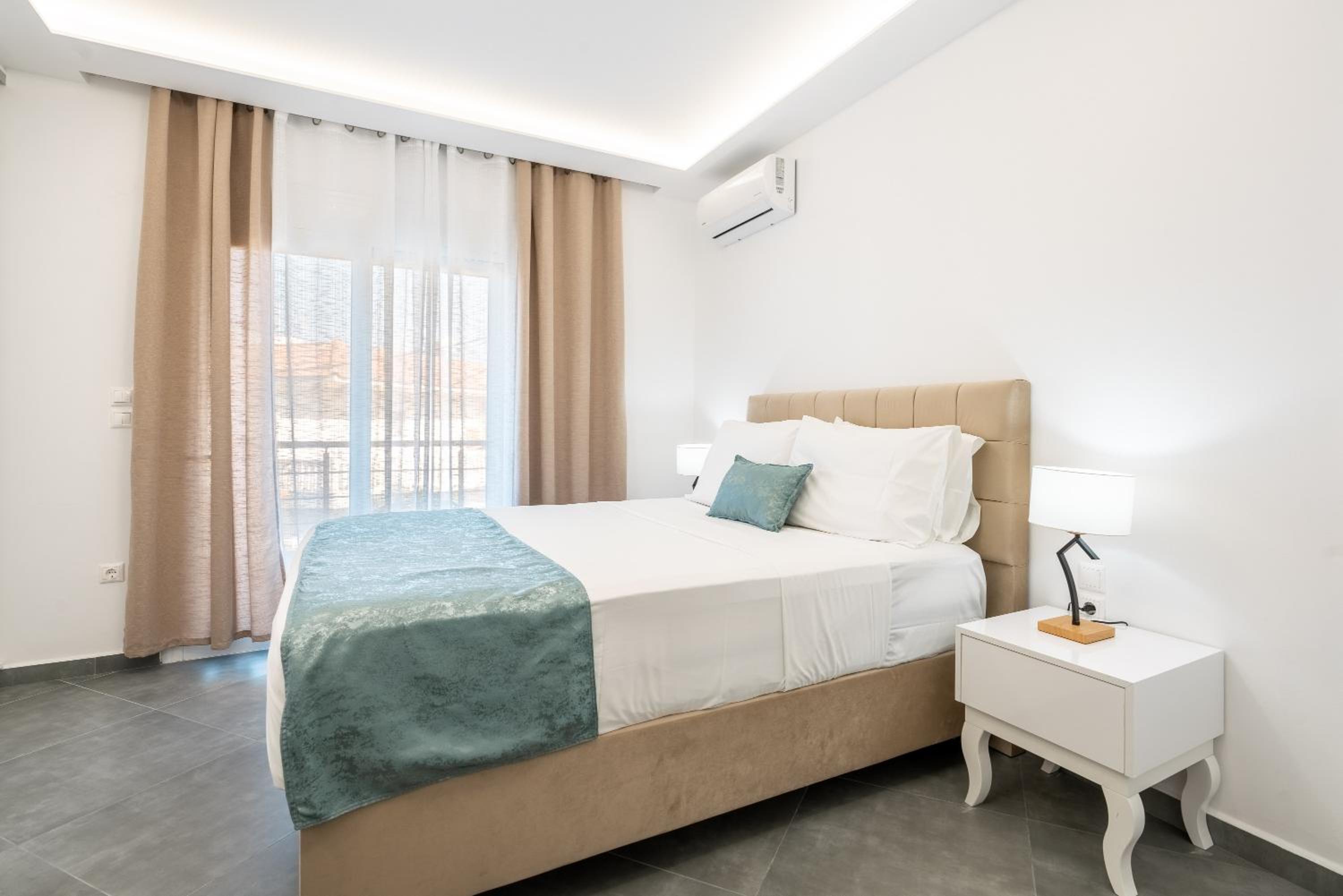 Velvet Apartments