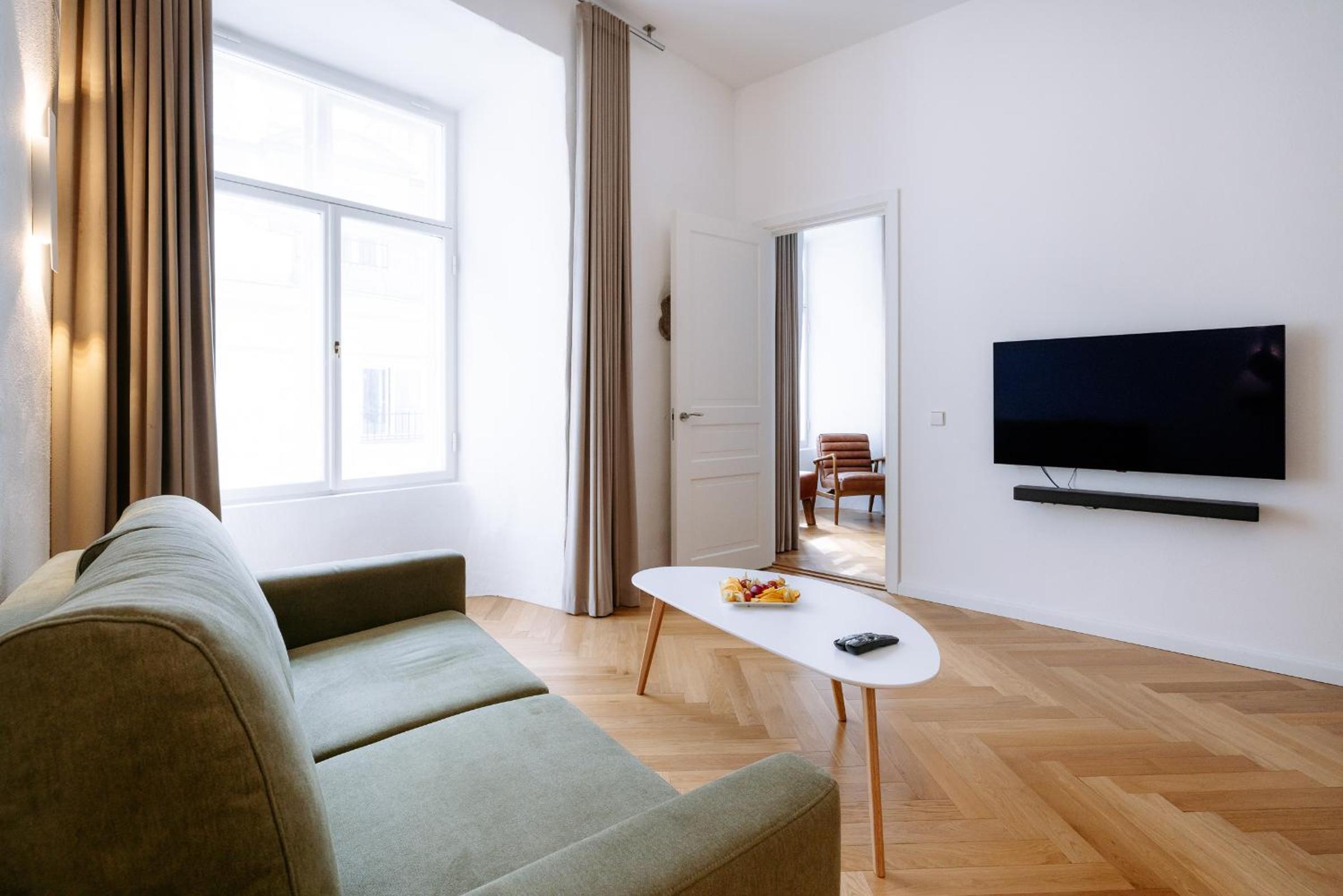 Hestia Apartments Barons